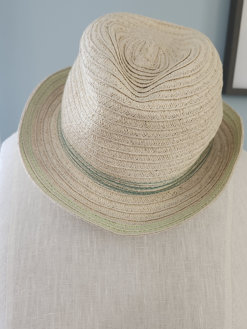 Neutral Straw Fedora Hat with Green Accent - Women Accessories 7"